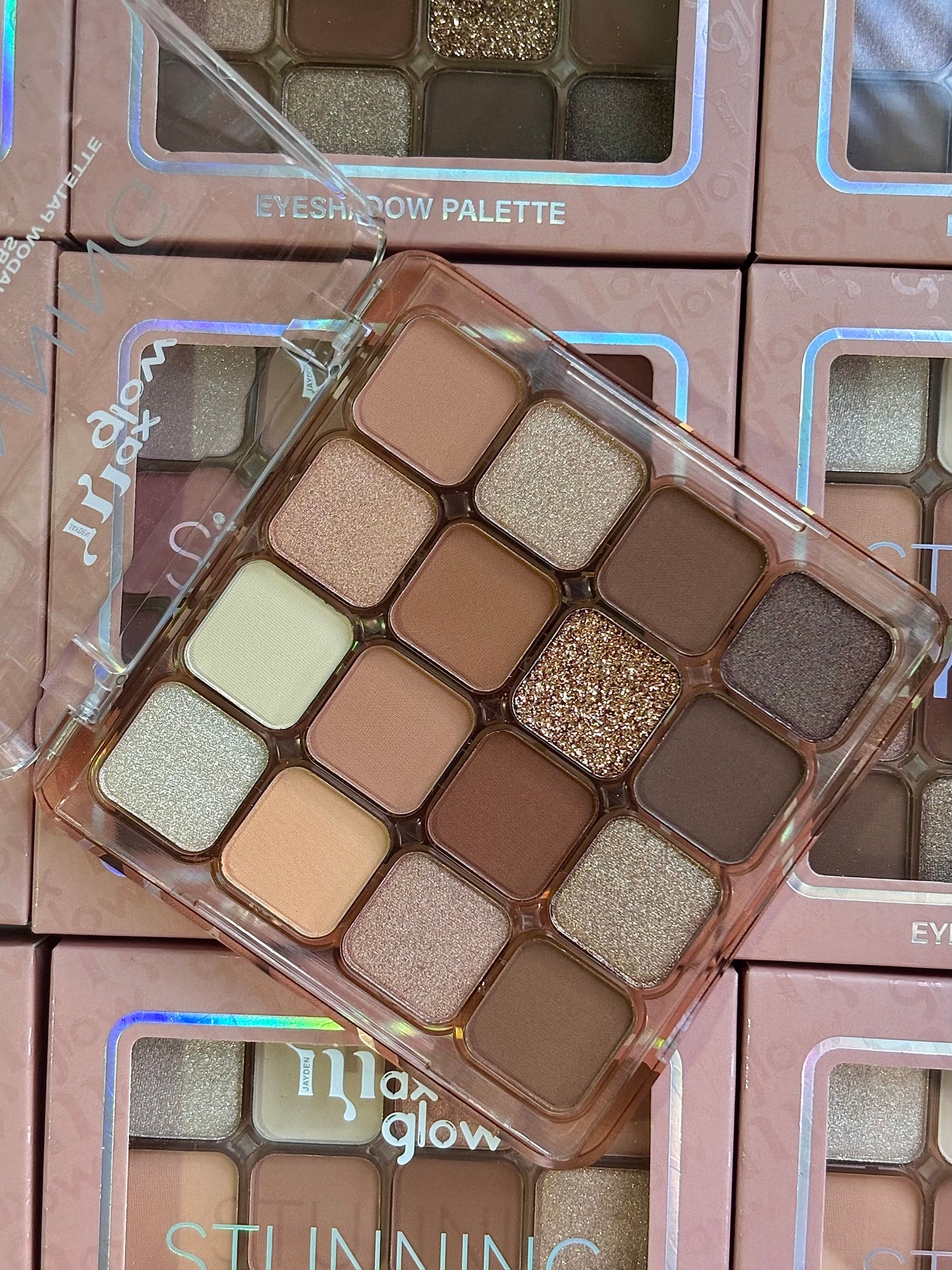Sombras stunning eyes x16 MAXGLOW