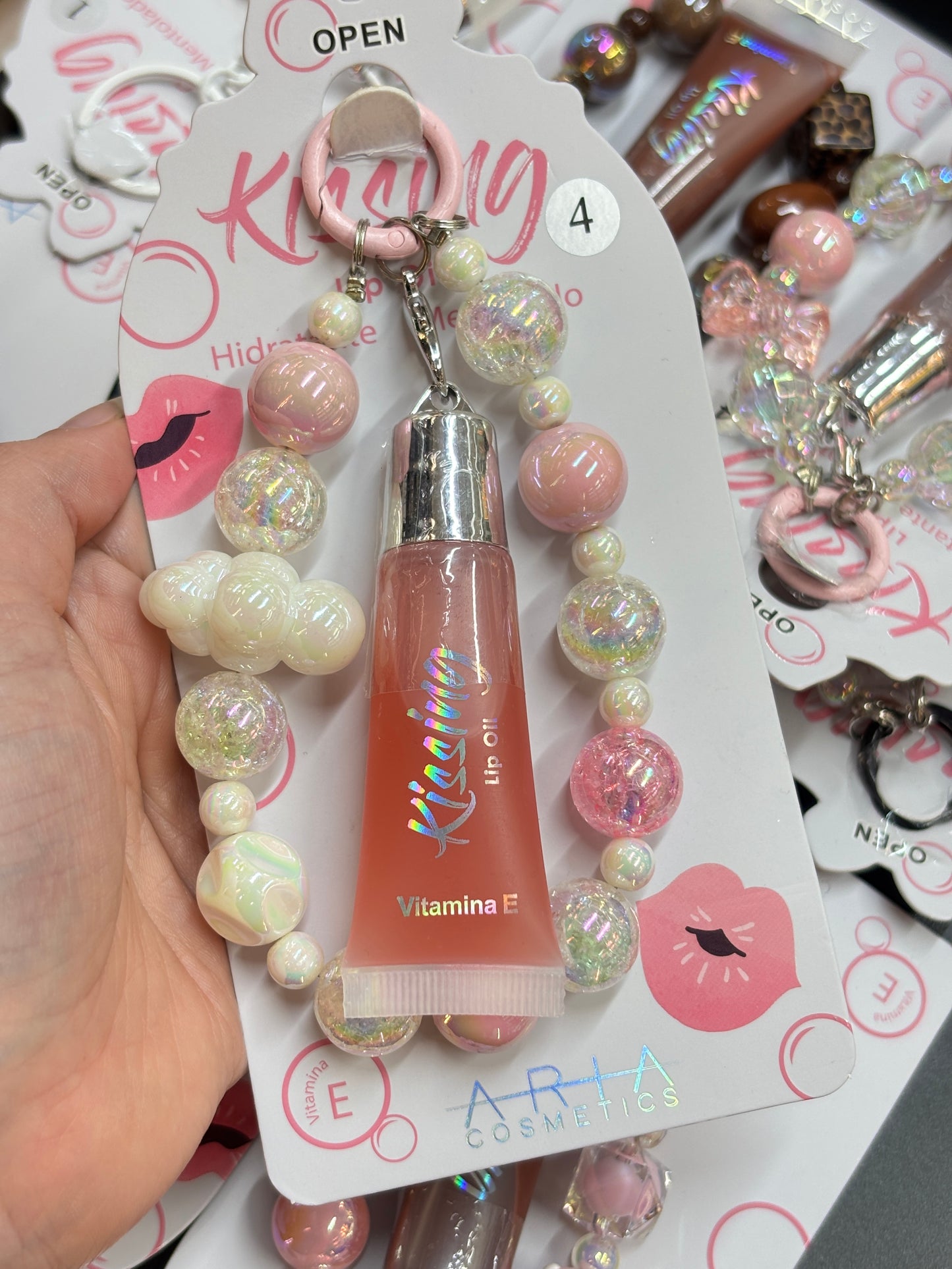 Brillo de labios + llavero ARIA COSMETICS