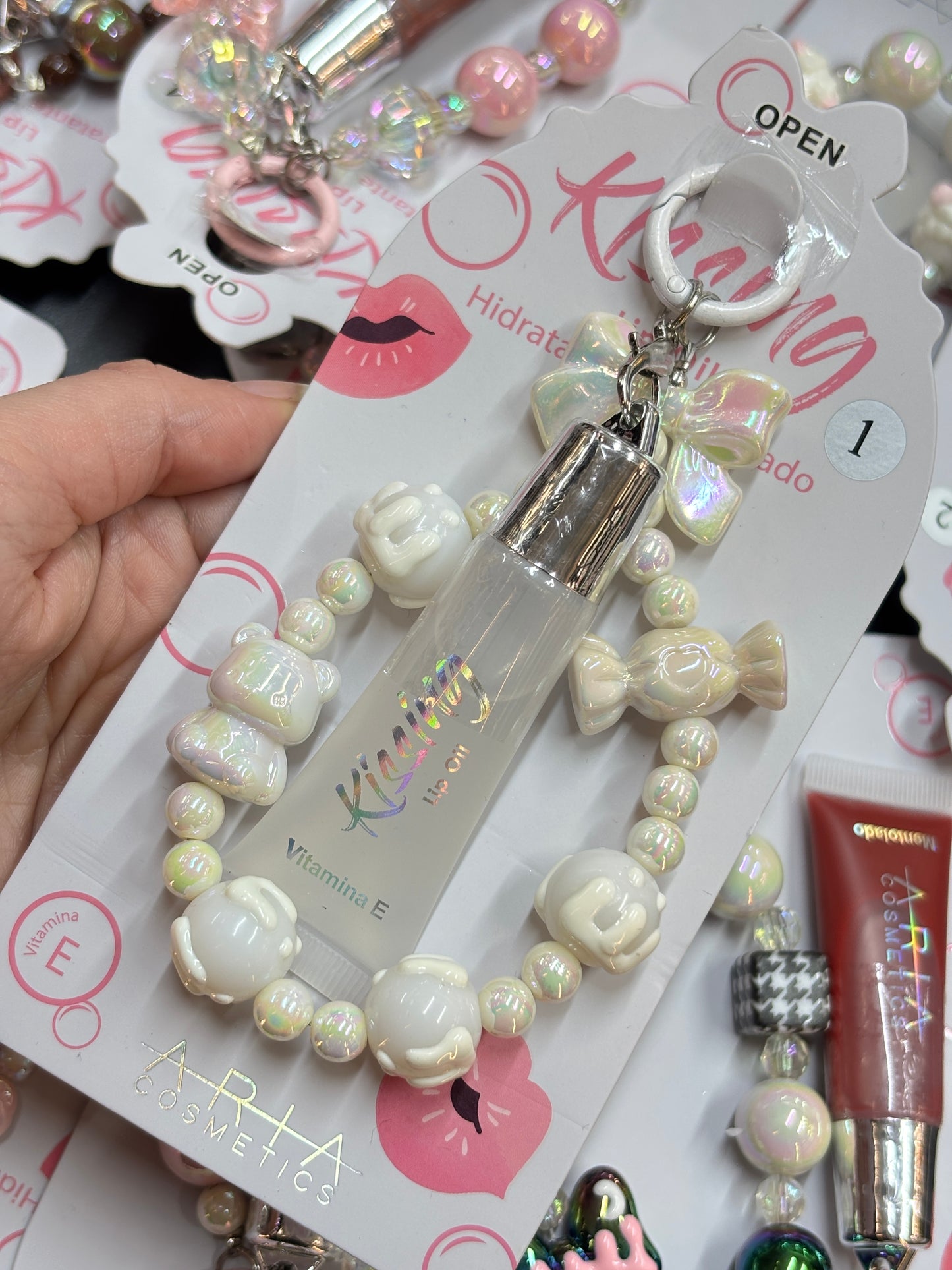 Brillo de labios + llavero ARIA COSMETICS