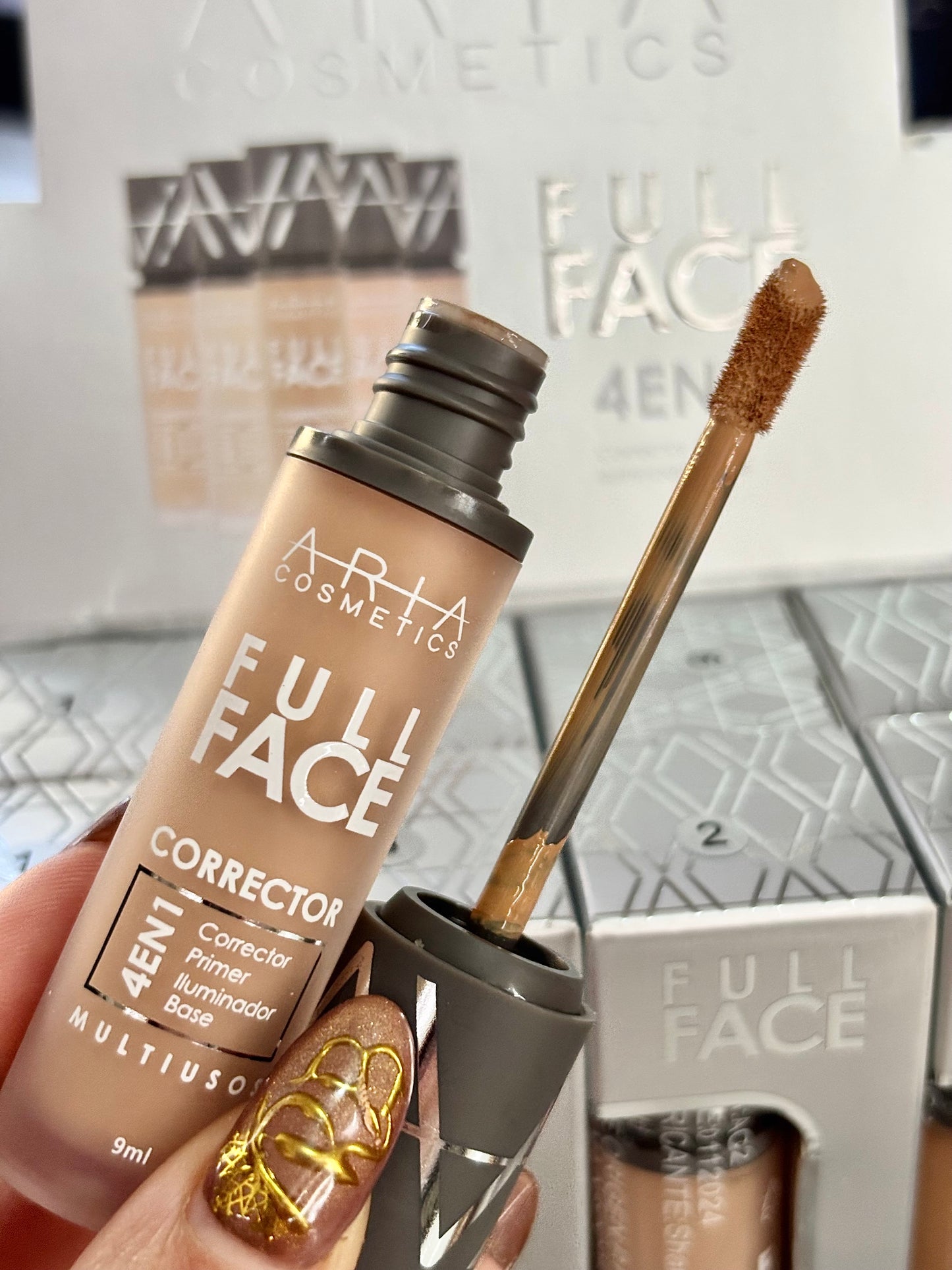 Corrector full face ARIA COSMETICS