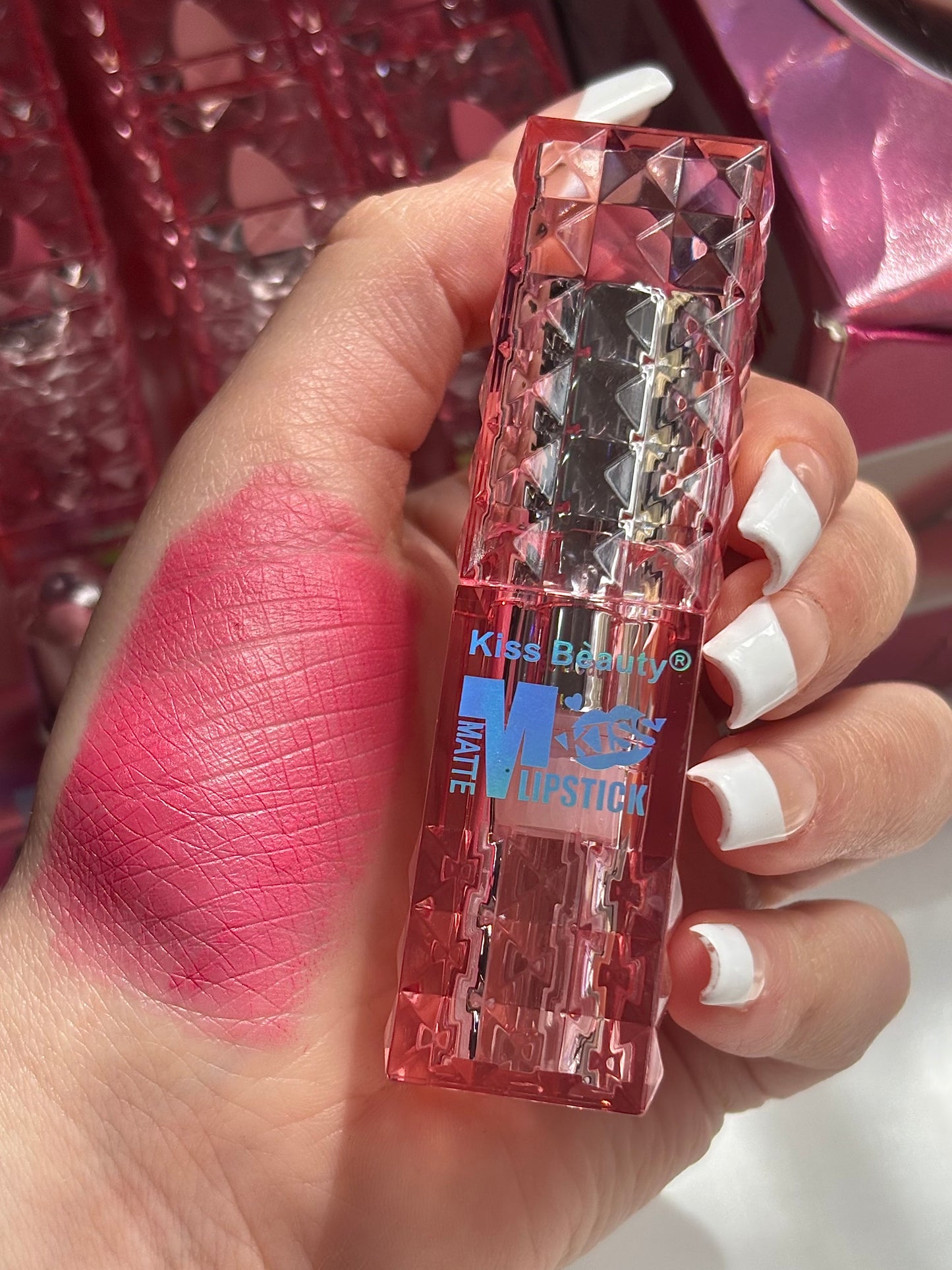 Labial en barra matte KISS BEAUTY