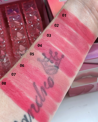 Labial en barra matte KISS BEAUTY