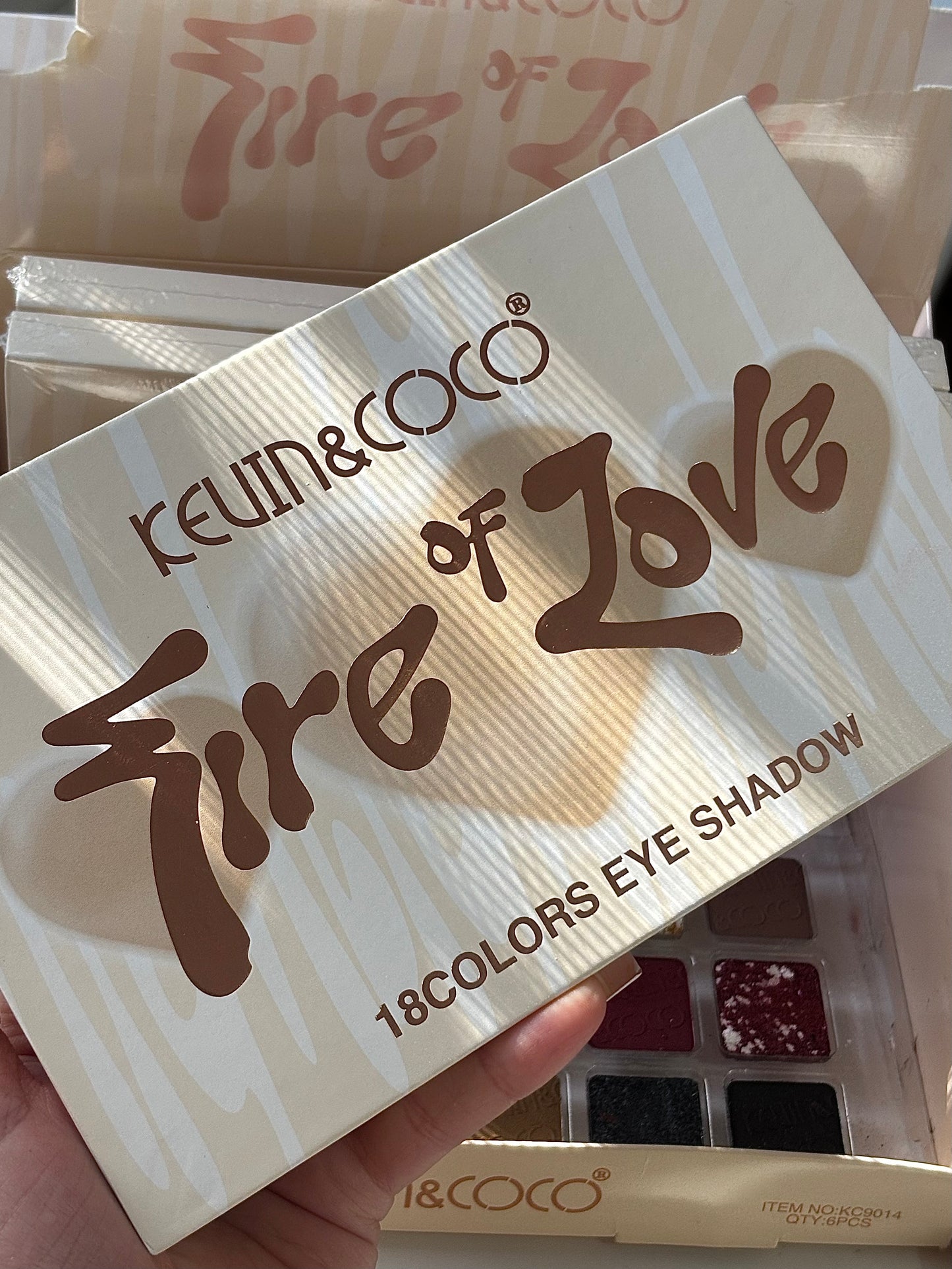 Paleta fire of love KEVIN & COCO