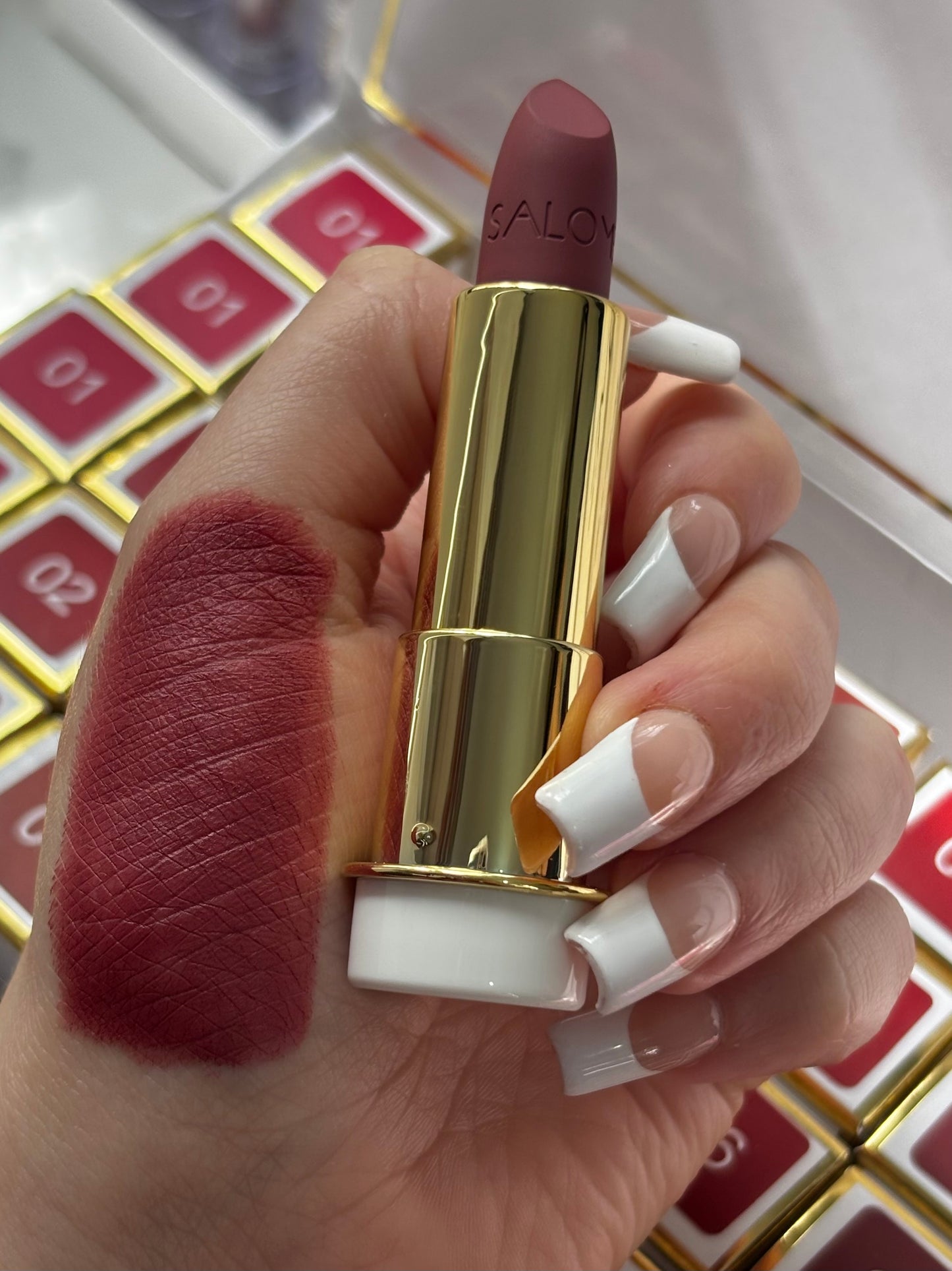 Labial velvet matte SALOME