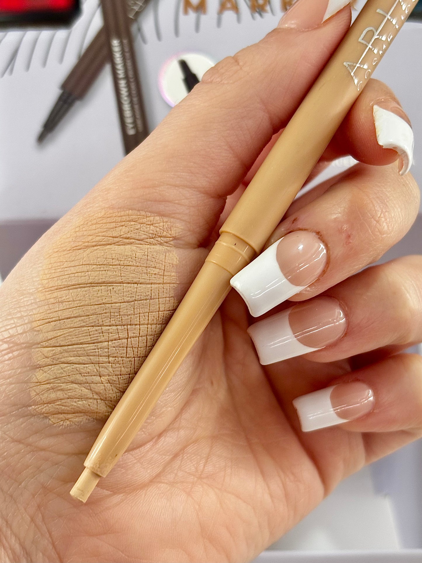 Lápiz punta gel ARIA COSMETICS